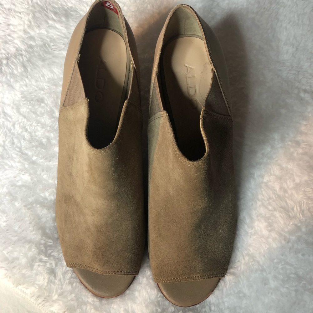 Peep Toe ankle booties
